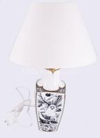 Hollóházi Jurcsák László által tervezett mintával díszített asztali lámpa, hibátlan, teljes m: 54 cm