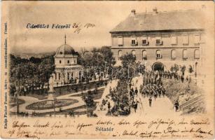 1900 Pécs, Sétatér, katonai zenekar. Fischer Ferenc kiadása (EB)
