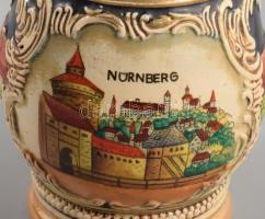 Kerámia sörös korsó, fém fedéllel, 17 cm