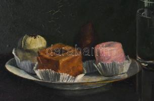 Turchányi Klára (XX. sz. első fele): Csendélet süteményekkel. Olaj, karton, jelzett, apró felületi s...