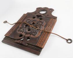 Bőrdíszműves asztali tükör. 24 cm