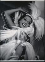 cca 1930 Josephine Baker (1906-1975) francia énekesnő, táncosnő, előadóművész, 1 db modern nagyítás, jelzés nélkül, 21x15 cm