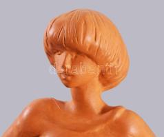 Kligl Sándor (1945): Fiatal hölgy. Terrakotta, jelzett, m: 33 cm