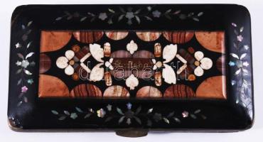 Szemüvegtok ca 1900 : Karlsbad felirattal, bőr, ásvány berakásokkal szép állapotban 14x7 cm