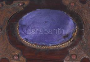 Titokláda. Antik ékszeres doboz, titkos rekesszel. XIX. sz. Kis repedéssel 18x12x10 cm