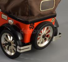 cca 1980 Phaeton szovjet elemmel működő lemezjáték autó, működik, h: 33 cm