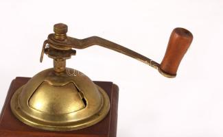 Dekoratív fa és réz kávédaráló 15cm