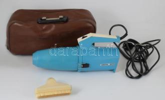 Vintage szovjet autós porszívó, eredeti táskájában, jó állapotban.