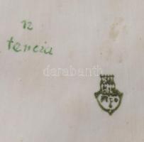 Zsolnay Rőzsegyűjtő gyermek. Terv.: Sinkó András. Jelzett, hibátlan, m: 14,5 cm