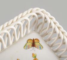 Herendi Viktória mintás kínálótál, jelzett, kis kopással, 15,5x15,5 cm