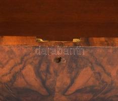 Antik fa ládika, politúrozott , kulcs nélkül. Karcokkal 31x21 cm