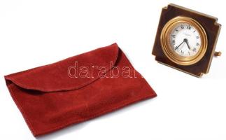 Cartier ébrsztőóra mechanikus, jelzett, alján kopott, működik, eredeti tokkal, 7,5x7,5 cm