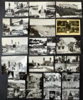 300 db MODERN fekete-fehér magyarországi város képeslap, kisebb települések is, 1 forintos lapokkal (1950-1970) / 300 modern black and white Hungarian town postcards, with smaller villages (1950-1970)