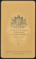 cca 1880 Társaság portréja, keményhátú fotó Licskó utóda gyöngyösi műterméből, 10,5×6,5 cm