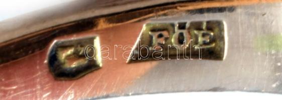 Arany (Au) gyűrű, 14K, cca 0,11ct gyémánt (P1-P3) ékítéssel, m:56, jelzett, bruttó 4,99g