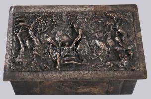 Antik ezüstözött réz zeneszerkezetes díszdoboz, fedelén keleties-egzotikus jelenettel díszítve, műkö...