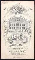 cca 1880 Férfiportré, porcelánkép utánzatú keményhátú fotó Veress Ferenc kolozsvári műterméből, háto...