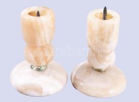 Alabástrom gyertyatartó pár, m: 10 cm
