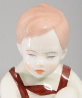 Aquincum cipőt kötő fiú, hibátlan, m: 10 cm