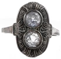 Ezüst (Ag) gyűrű, kövekkel, m: 55, jelzett, bruttó 4,3g