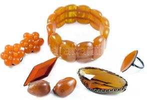 Borostyán és utánzat bizsu tétel.