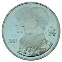 Nagy-Britannia 1981. "Királyi esküvői kiadás" "The Tower of London" alpakka emlékérem, eredeti dísztokban (44mm) T:PP ujjlenyomat Great Britain 1981. "Royal wedding edition" "The Tower of London" nickel silver commemorative medallion, in original decorative case (44mm) C:PP fingerprint