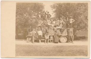 1929 Reketó, Maguri-Racatau; Kirándulók csoportképe, teherautó / hikers' group, truck. photo (EK)