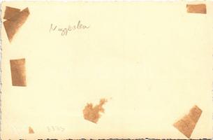 Nagyszeben, Hermannstadt, Sibiu; templom, üzletek, automobil / church, shops, automobile. photo (rag...