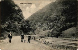 Alsóverecke, Niznije Verecki, Nizsnyi Vorota, Nyzhni Vorota; Vereckei-szoros. Scharf Eisig kiadása / mountain pass (EK)