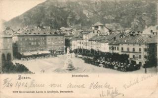 Bolzano Johannes square with Hotel Greif and the bookshop of F. Moser (EK)