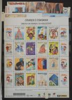 Szép külföldi motívum anyag másodpéldányokkal, sok tengerentúlival külföldi cseréből, 8 vastag feket...