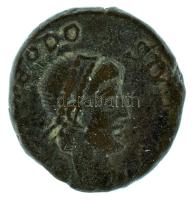 Római Birodalom 388-395 / I. Theodosius / Konstantinápoly / AE4 (1,16g) T:VF Roman Empire 388-395 / Theodosius I / Constantinopolis / AE4 "[DN TH]EODO-SIVS [PF AVG] / [SALVS REI]-PVBLICA[E] - Chi-Ro - [CONS]" (1,16g) C:VF RIC IX 86b
