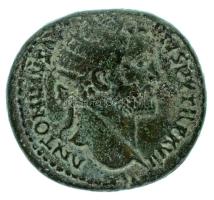 Római Birodalom 153-154 / Antoninus Pius / Róma / Dupondius bronz (14,64g) T:XF,VF Roman Empire 153-154 / Antoninus Pius / Rome / Dupondius bronze "ANTONINVS AVG PIVS PP TR P XVII / LIBERTAS COS IIII - S C" Libertas standing front, looking right, holding pileus in her right hand (14,64g) C:XF,VF RIC III 920