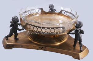 Argentor 3 puttó alakkal díszített asztalközép kínáló, jelzett, üvegbetéten pattanással, d: 32 cm, m: 13 cm