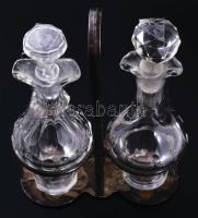 Antik olj-ecet kínáló, fém szerelékben, eltérő dugókkal, m:22 cm alatt