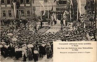Stryi, Stryj, Strij; Die Feier der Enthüllung eines Wehrschildes / Uroczystosc odsloniecia tarczy rycerskiej / Ceremony of unveiling the knight's shield, J.Czaplinski (glue marks)