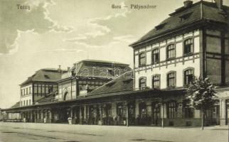 Tövis railway station