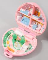 3 db Polly Pocket játék baba ház és neszeszer. Kihajthatóak