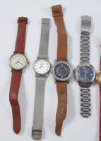 11 darab karóra, közte Omega kvarcóra fém szíjjal