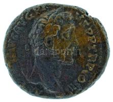Római Birodalom 140-144 / Antoninus Pius / Róma / As vagy Dupondius bronz (12,31g) T:VF patina Roman Empire 140-144 / Antoninus Pius / Rome / As or Dupondius bronze "[ANTONI]NVS AVG PI-VS PP TR P COS III / SALVS [...] - S-C" Salus standing left, holding sceptre and patera, feeding serpent rising from altar (12,31g) C:VF patina