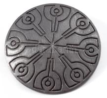 John Friese Denmark ón bross, jelzett, d: 4 cm