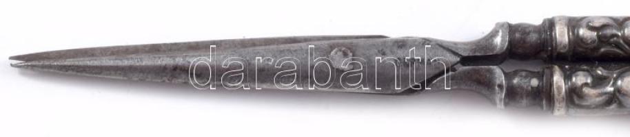 Ezüst (Ag) nyelű kis olló, h: 10g, bruttó 35g