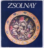 Zsolnay Teréz - M. Zsolnay Margit - Sikota Győző: Zsolnay. A gyár és a család története 1863-1948. A gyár története 1948-1973. Bp., 1975, Corvina. Második kiadás. Fekete-fehér és színes fotókkal illusztrálva. Kiadói egészvászon-kötés, minimálisan sérült kiadói papír védőborítóban.