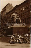 Budapest VI. Jókai Mór szobor