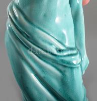 Zsolnay kisplasztika - akt lepellel. Formába öntött, alapmázzal borított fehércserép. Jehring Aranka...