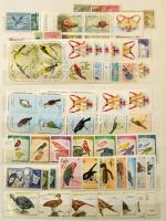 Madár motívum tengerentúli gyűjtemény kezdemény, sorok, blokkok, kevés bélyegzett bélyeg, 12 lapos n...