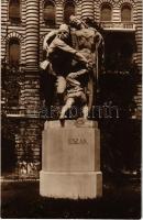 Budapest V. Szabadság tér, Irredenta szobor: Észak. Photo Erdélyi + "F.E.F.H.E. Munkácsi Várkerület Budapest"