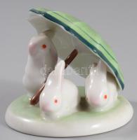 Hollóházi nyulak ernyő alatt, jelzett, hibátlan, m: 5 cm