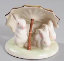 Hollóházi nyulak ernyő alatt, jelzett, hibátlan, m: 5 cm