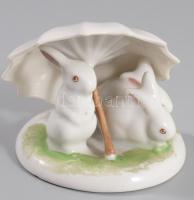 Hollóházi nyulak ernyő alatt, jelzett, hibátlan, m: 5 cm